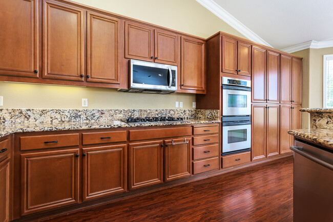 Building Photo - 5295 Crystyl Ranch Dr