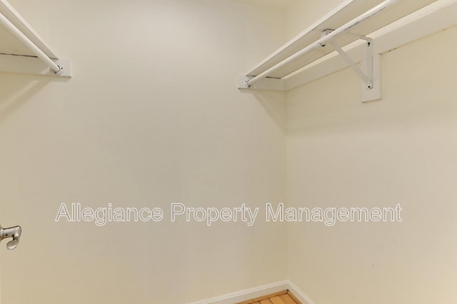 Building Photo - 2400 Clarendon Blvd