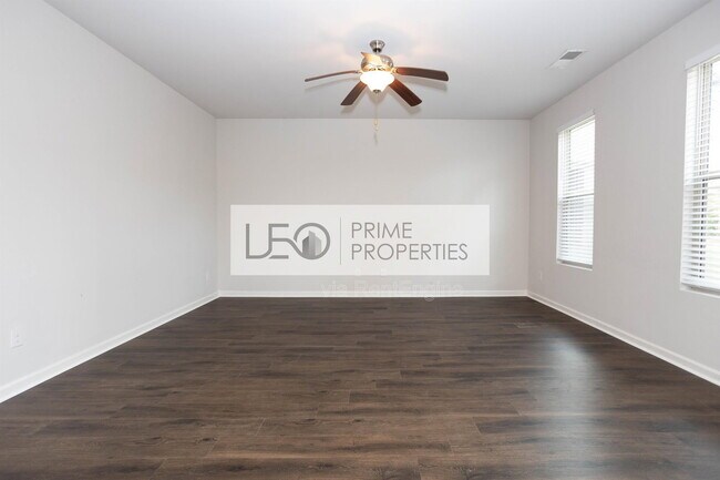 Building Photo - 156 Daisy Cir