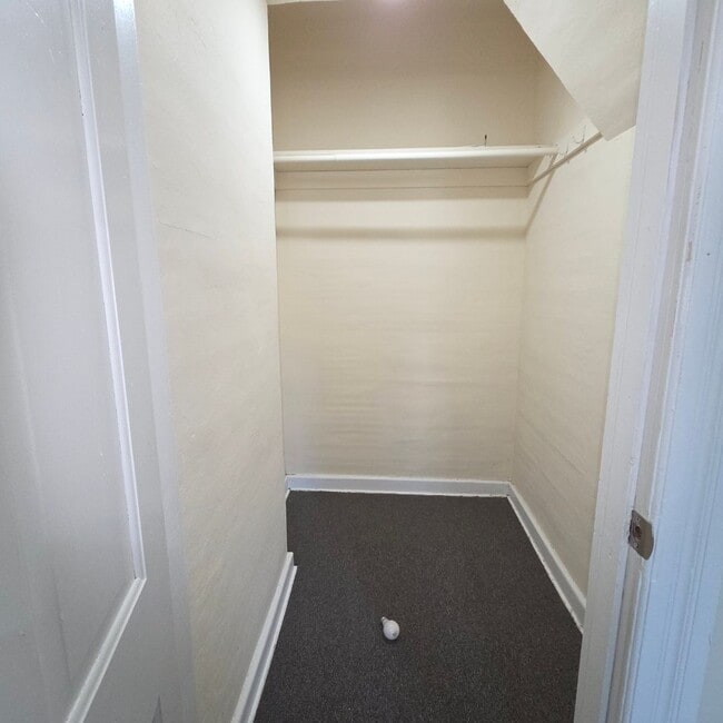 Building Photo - 33-35 Washington Street