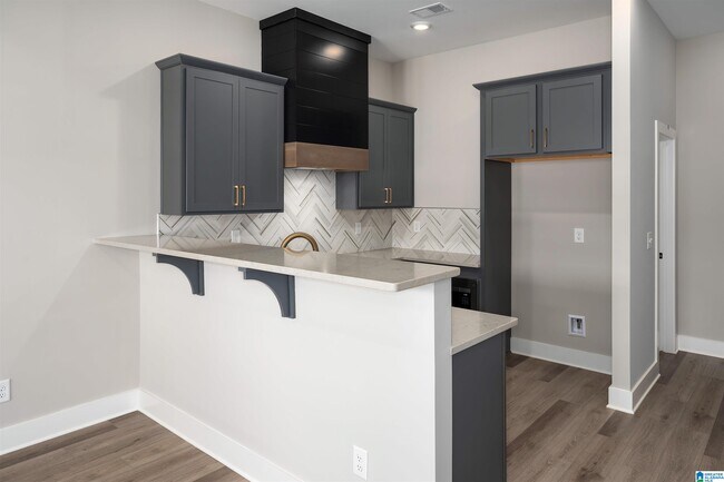Building Photo - 1109 Windsor Sq