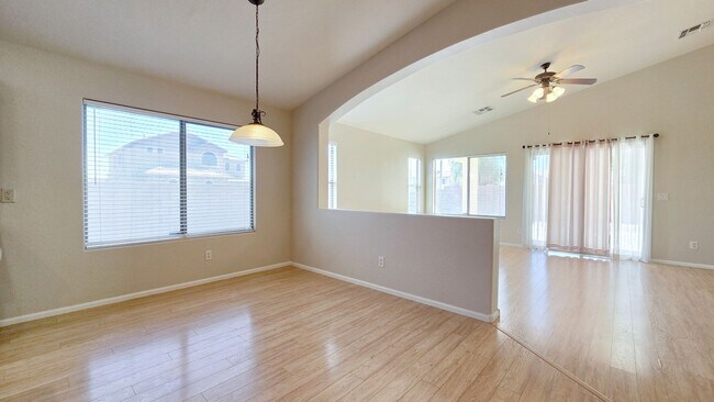 Building Photo - 16141 W Gibson Ln