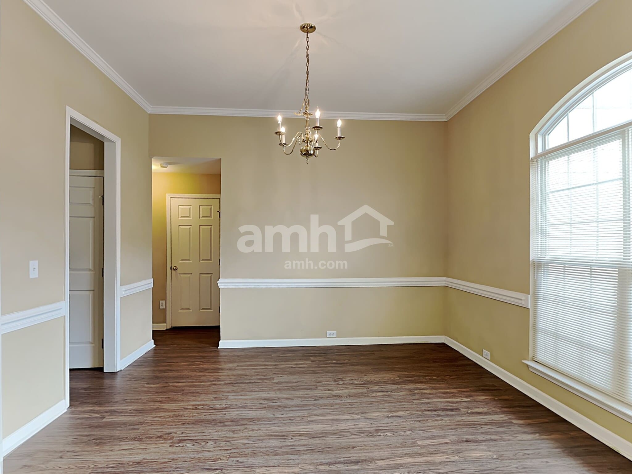 Building Photo - 127 Bathurst Ln