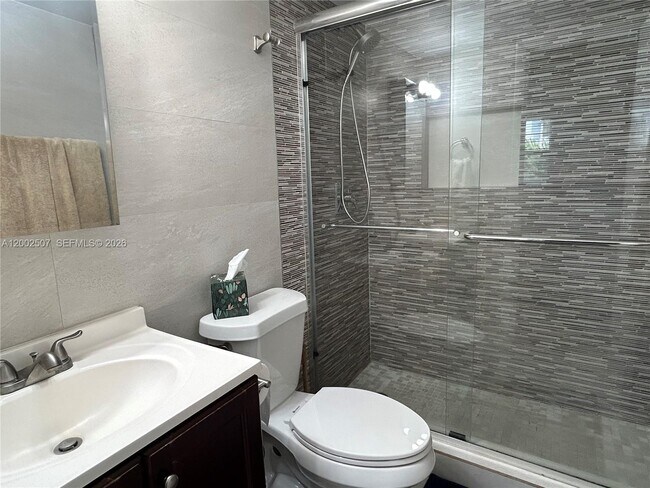 Building Photo - 201 180th Dr