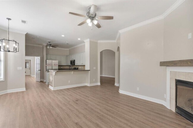 Building Photo - 8643 Carillion Pl