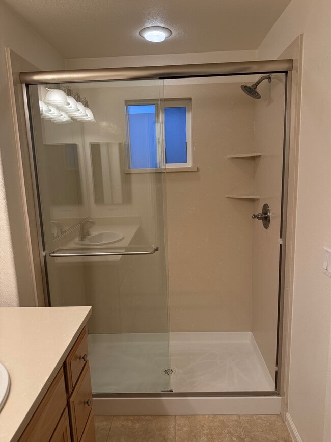 Building Photo - 132 Selby Lane