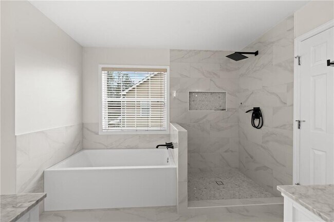 Building Photo - 3736 Castle View Ct