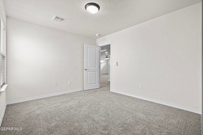 Building Photo - 5004 Alyssa Jade St