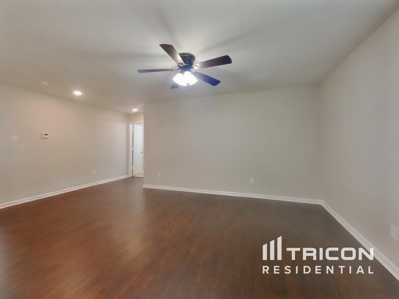 Building Photo - 2618 Basil Point Ct