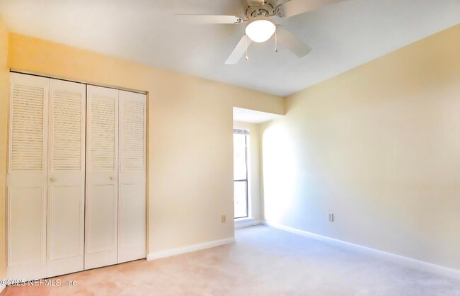 Building Photo - 3482 Docksider Dr N