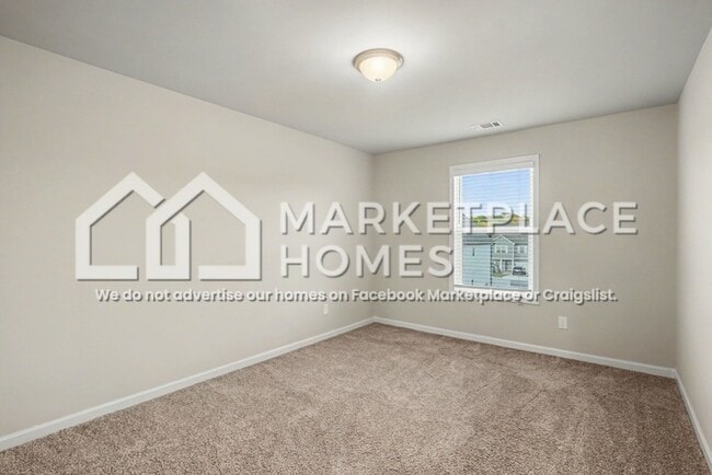 Building Photo - 215 W L Miller Dr