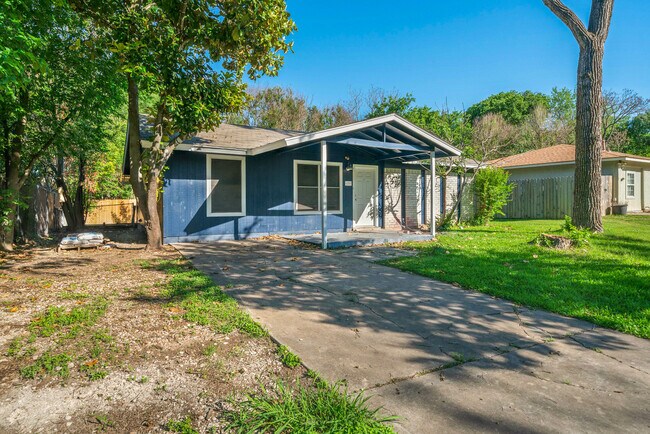 Building Photo - 6209 Middleham Pl