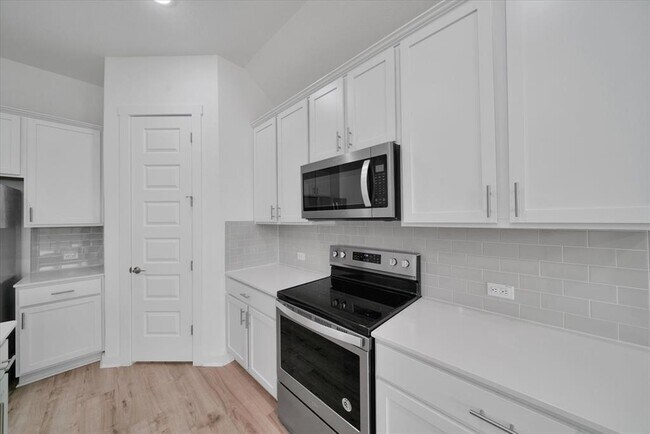 Building Photo - 316 Peace Pipe Way