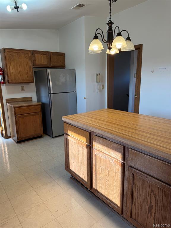 Building Photo - 2346 London Bridge Dr