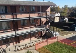 Building Photo - Pam Gardens