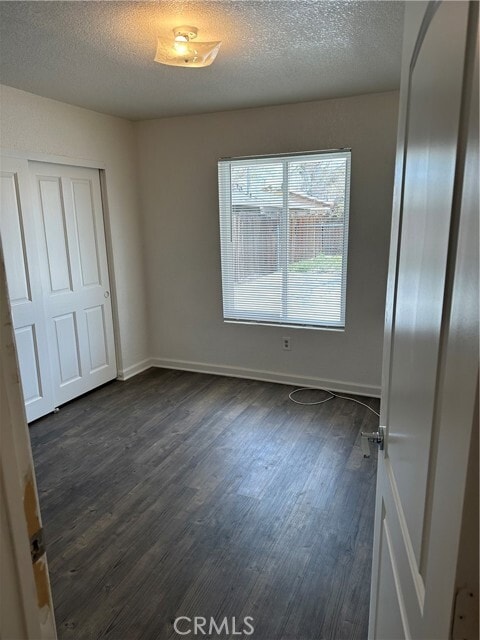 Building Photo - 18845 Del Mano Ct