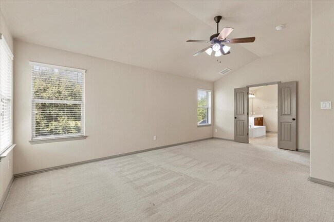 Building Photo - 1509 Greenside Dr