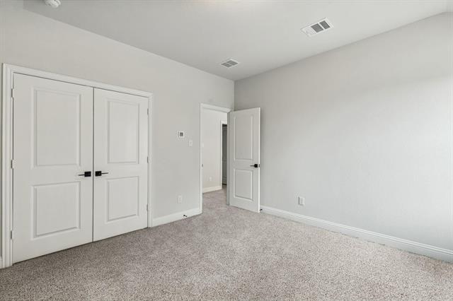 Building Photo - 2821 Woodland Ct