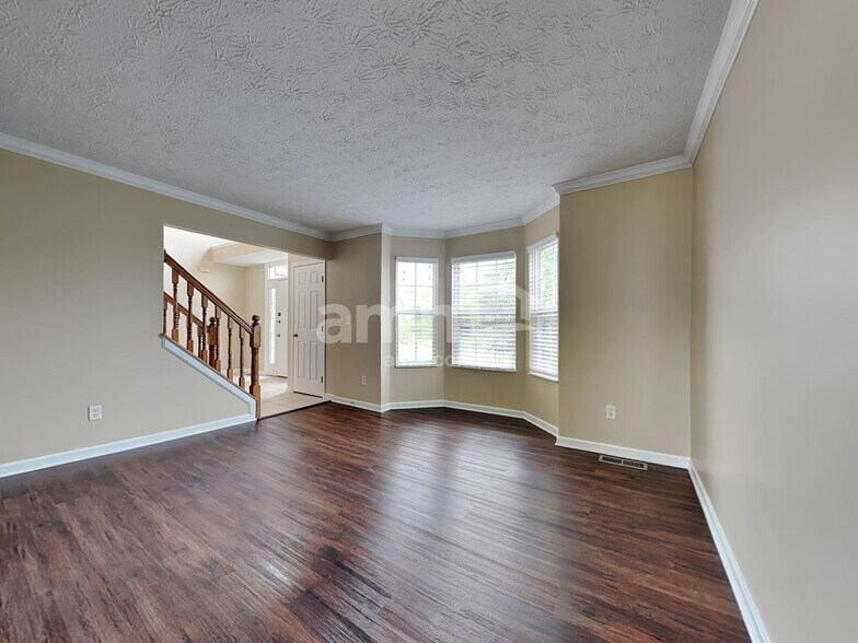 Building Photo - 80 Bluegrass Ln