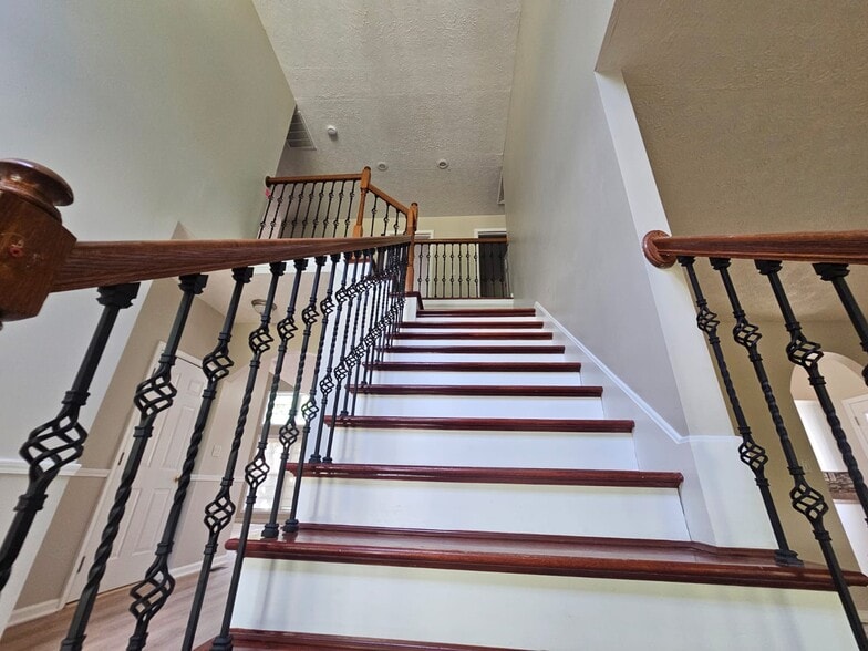 Building Photo - 5001 Max Ridge Ct