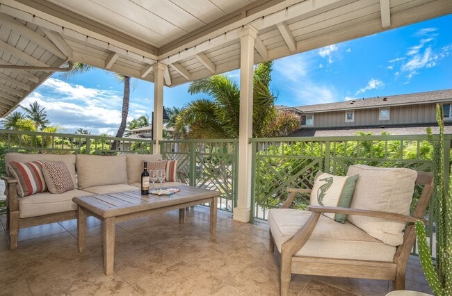 Building Photo - Beautiful Fully Furnished, 3 Bed/2 Bath Kai Ani Village Townhome