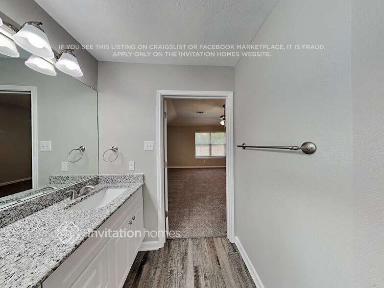 Building Photo - 205 Falling Leaves Trail