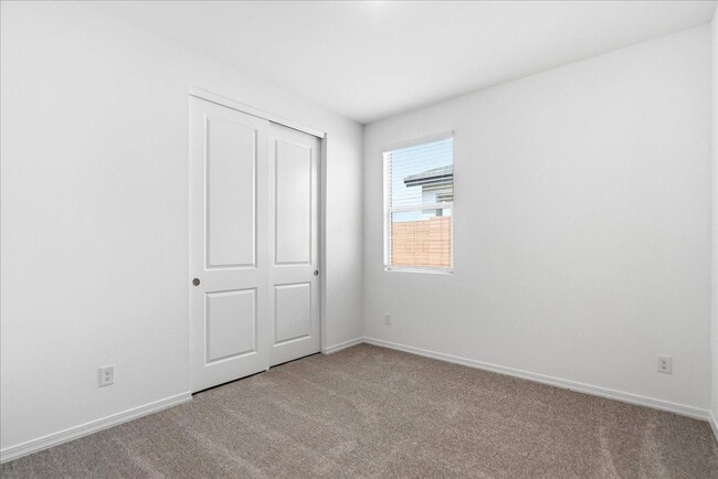 Building Photo - 25520 N 75th Ln