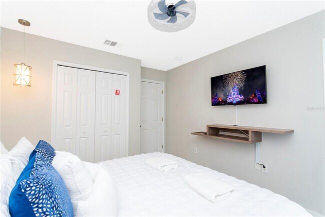 Building Photo - 8553 Crystal Cove Loop