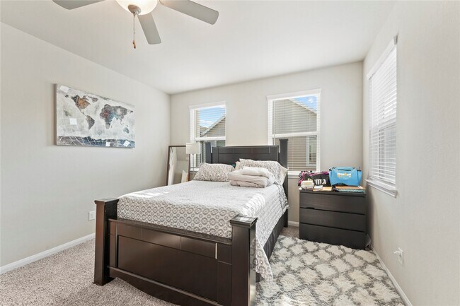 Building Photo - 1519 Beach Oak Dr