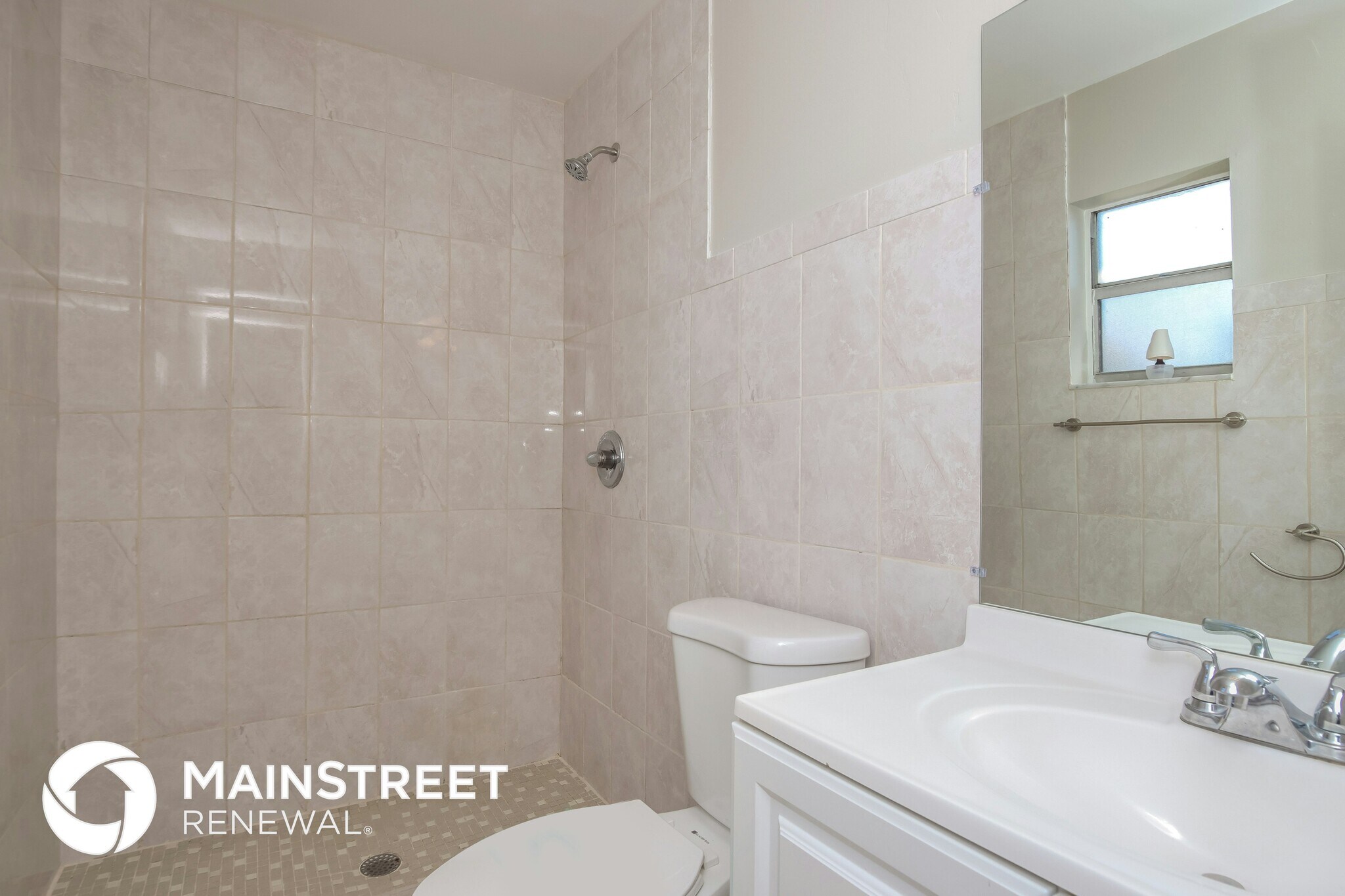 Building Photo - 2146 Sandalwood Dr