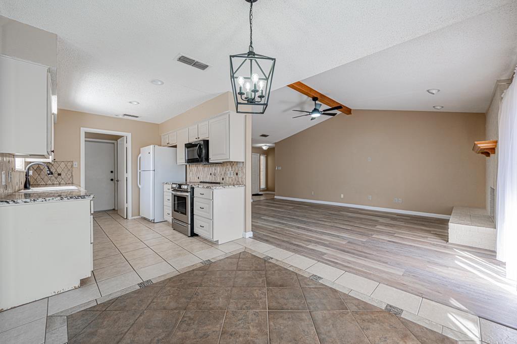 Building Photo - 105 Quail Run