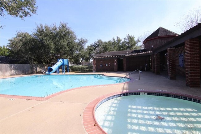 Building Photo - 3607 Stratford Arms Ln
