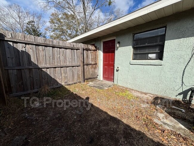 Building Photo - 8145 Cheryl Ann Ln