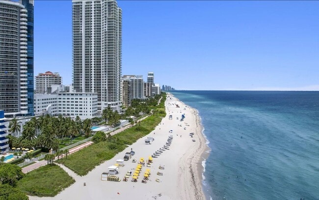 Building Photo - 6301 Collins Ave
