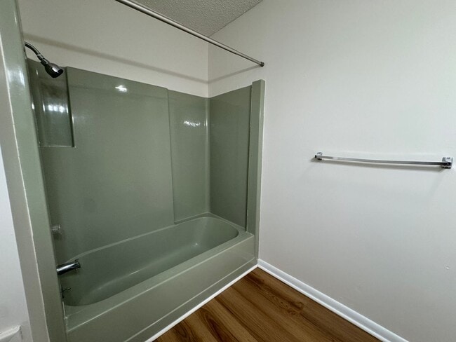 Building Photo - TWO BEDROOM TOWNHOME
