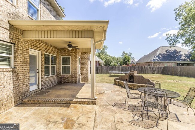 Building Photo - 203 Norfolk Cir