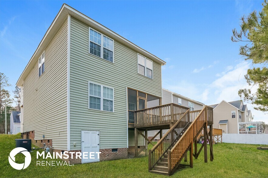 Building Photo - 5829 Wynmore Road