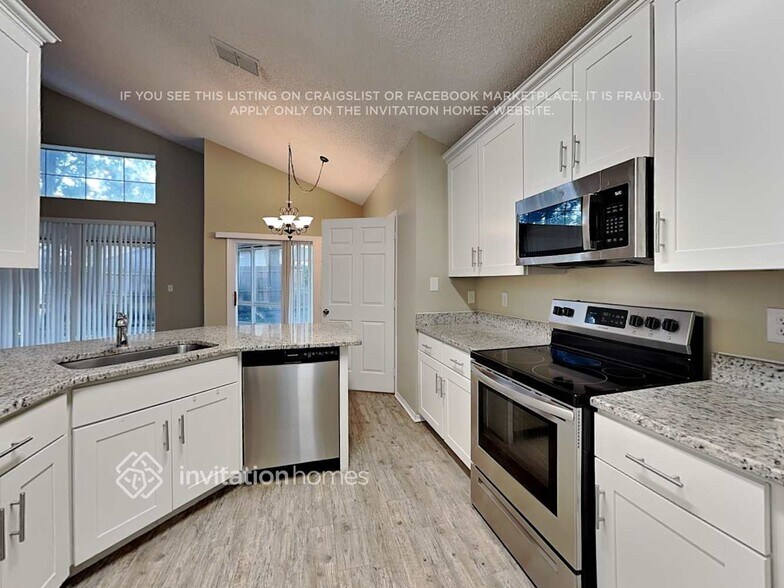 Building Photo - 545 Tall Oaks Terrace