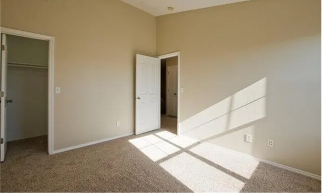 Building Photo - 3045 Wild Peregrine View