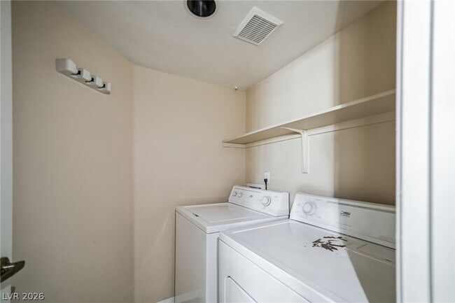 Building Photo - 8455 W Sahara Ave