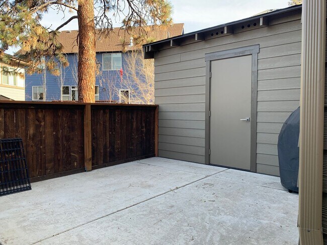 Building Photo - 20136 Reed Ln