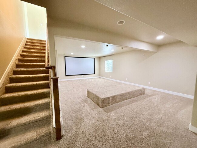 Building Photo - 6531 Wexford Dr