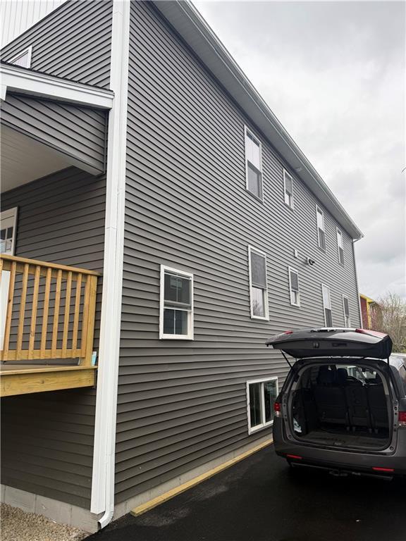 Building Photo - 44 Puritan St