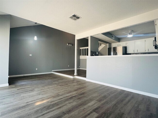 Building Photo - 12509 Newbrook Dr