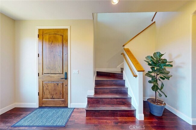Building Photo - 5595 Tanbark Ct