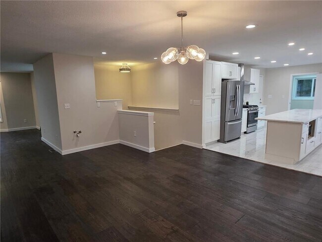 Building Photo - 8301 Lawndale Ln N