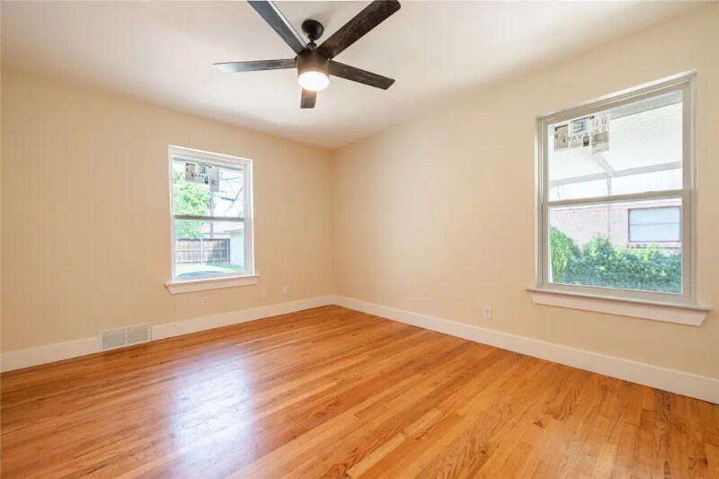 Building Photo - 11027 Genetta Dr