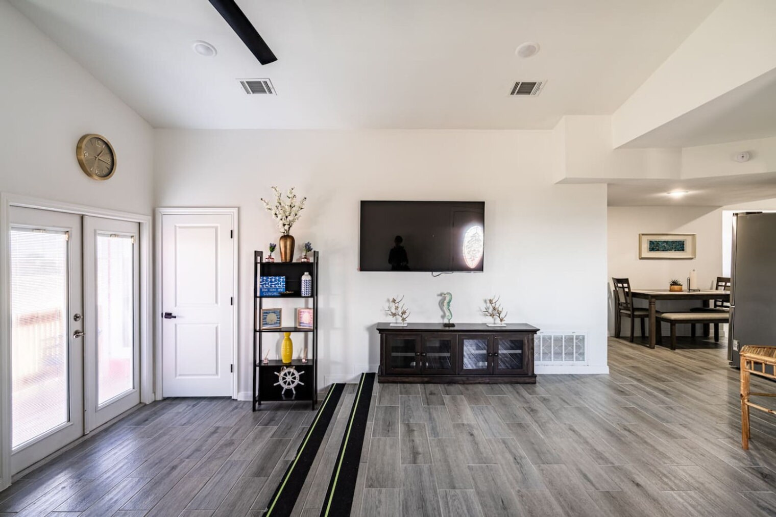 Building Photo - 920 17th St