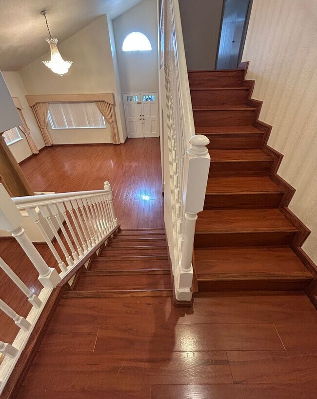 Building Photo - Available on 05/14/26, 2248 sq ft, 4 Bedrooms, 2.5 Baths, 2-car garage at Aeloa Subdivision in Ka...