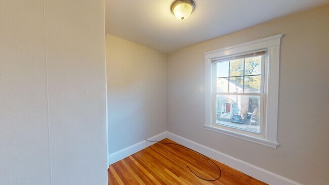 Building Photo - 39-41-41 Upland Rd